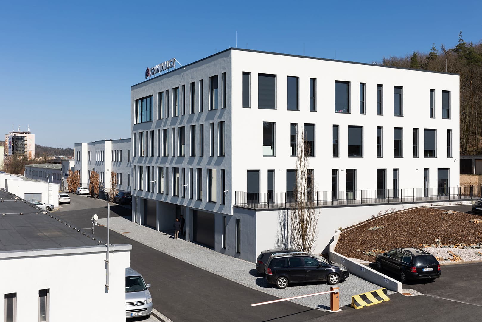 1_business-park-republikanska-1.jpg